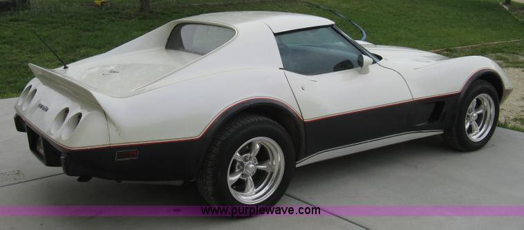 image for item 8111 1977 Chevrolet Corvette