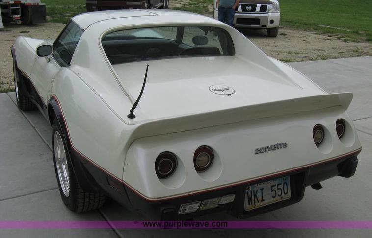 image for item 8111 1977 Chevrolet Corvette
