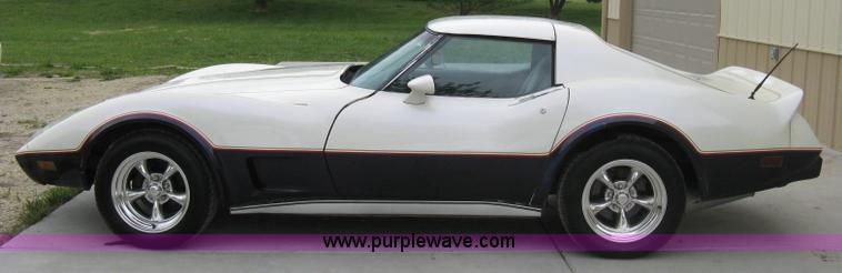 image for item 8111 1977 Chevrolet Corvette