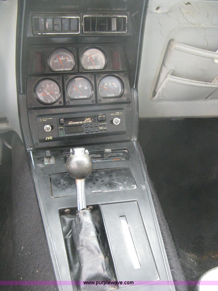 image for item 8111 1977 Chevrolet Corvette