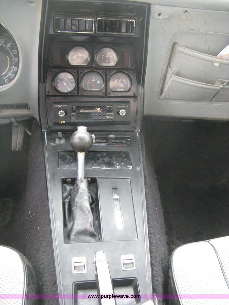 image for item 8111 1977 Chevrolet Corvette