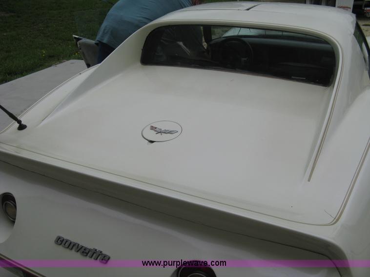image for item 8111 1977 Chevrolet Corvette