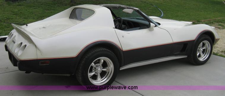 image for item 8111 1977 Chevrolet Corvette
