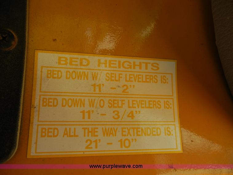 image for item 2354 1999 International 4900 dump truck