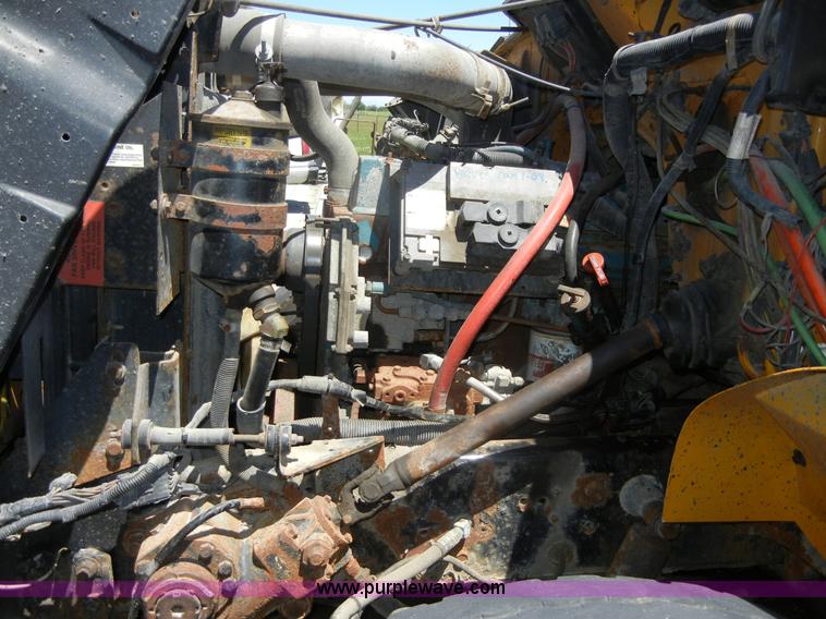 image for item 2354 1999 International 4900 dump truck