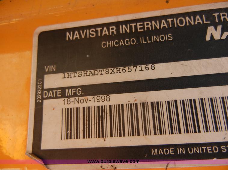 image for item 2354 1999 International 4900 dump truck