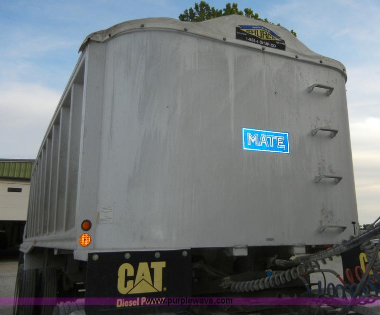image for item 2358 1990 Mate 26' dump trailer