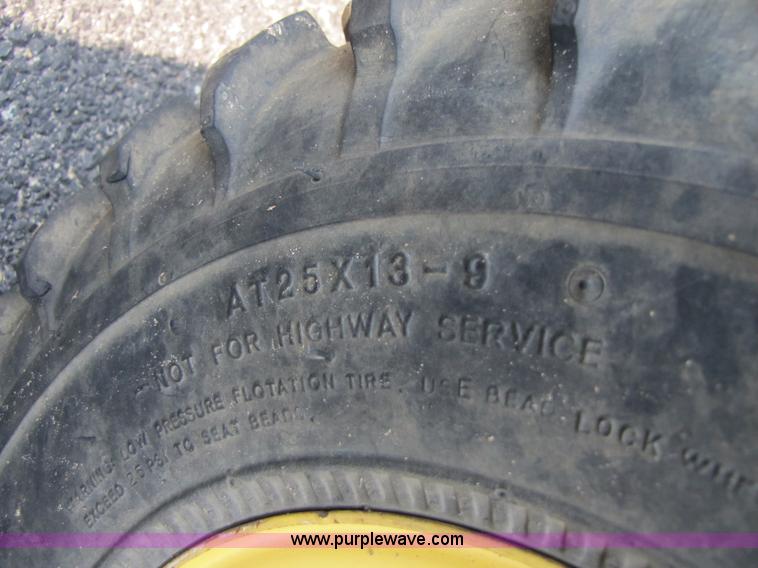 image for item 3440 John Deere Gator 6x4