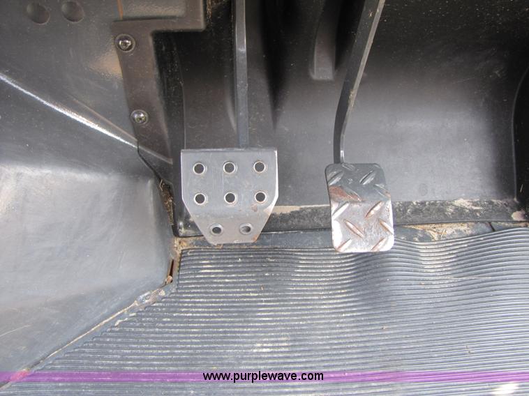 image for item 3441 Kubota RTV900