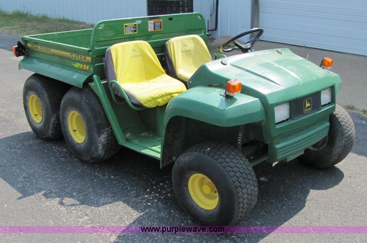image for item 3443 John Deere Gator 6x4
