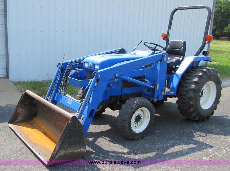 image for item 3444 2006 New Holland TC30 MFWD tractor