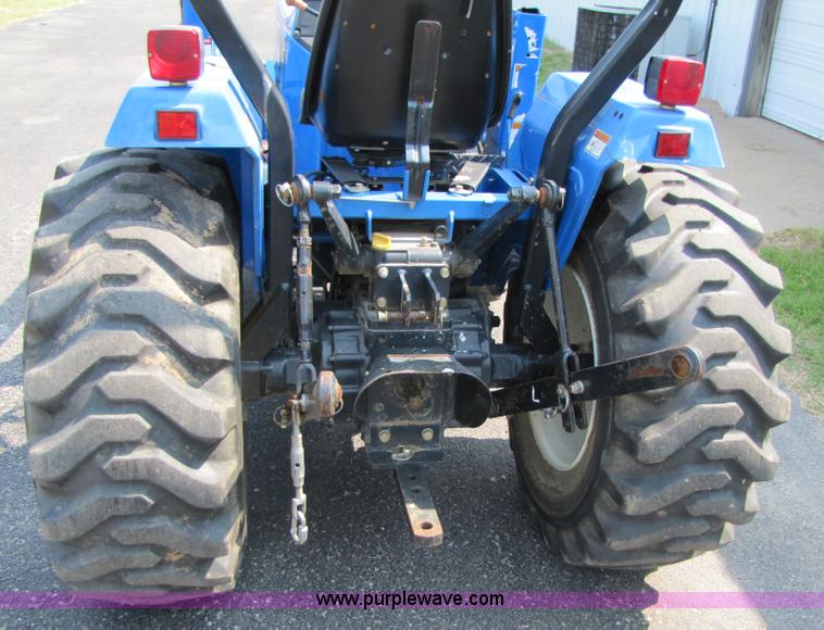 image for item 3444 2006 New Holland TC30 MFWD tractor