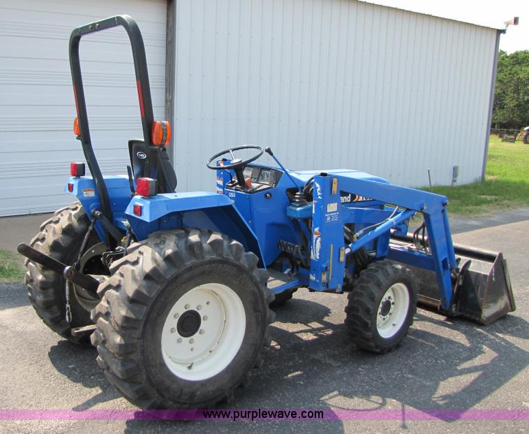 image for item 3444 2006 New Holland TC30 MFWD tractor