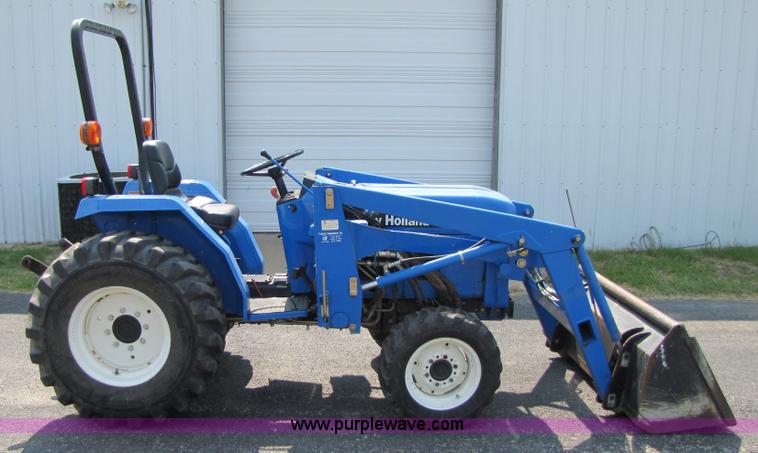 image for item 3444 2006 New Holland TC30 MFWD tractor