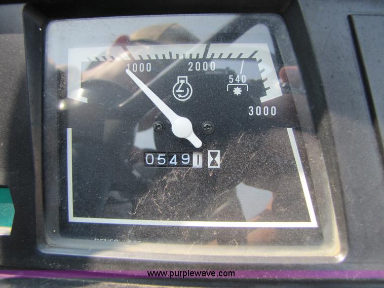 image for item 3444 2006 New Holland TC30 MFWD tractor