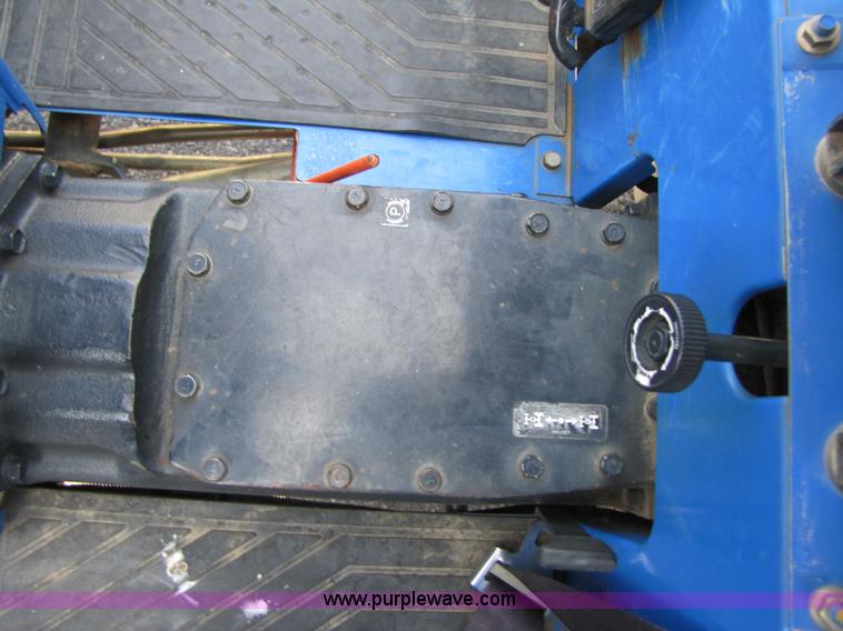 image for item 3444 2006 New Holland TC30 MFWD tractor