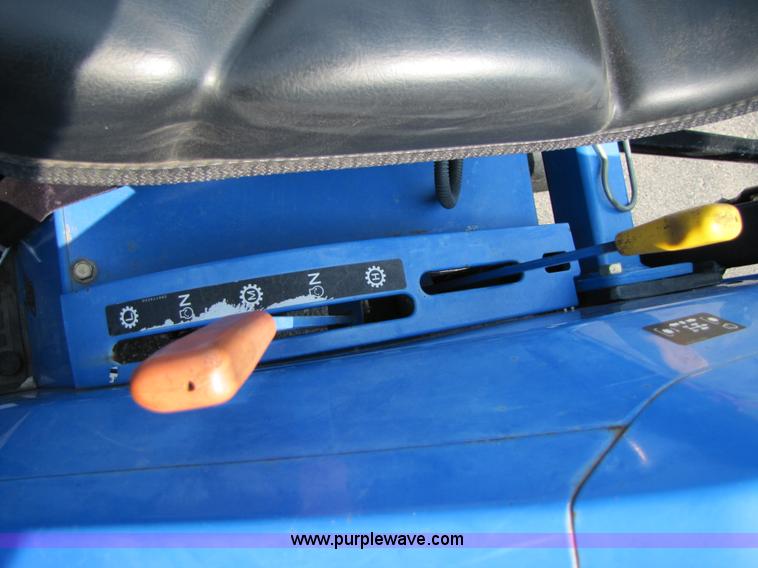 image for item 3444 2006 New Holland TC30 MFWD tractor