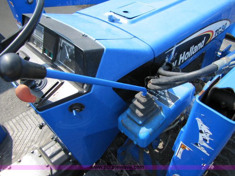 image for item 3444 2006 New Holland TC30 MFWD tractor