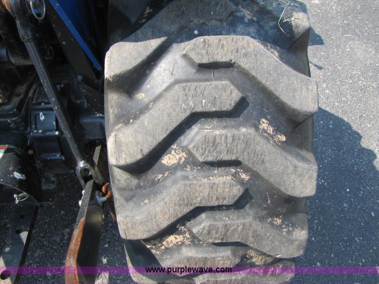 image for item 3444 2006 New Holland TC30 MFWD tractor