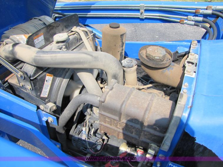 image for item 3444 2006 New Holland TC30 MFWD tractor