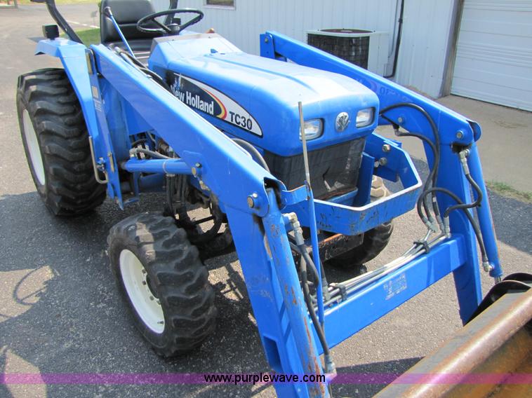 image for item 3444 2006 New Holland TC30 MFWD tractor