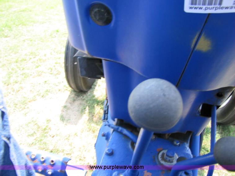 image for item 3444 2006 New Holland TC30 MFWD tractor