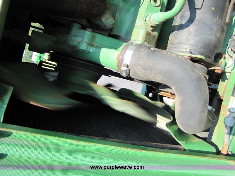 image for item 3447 1981 John Deere 4040 tractor