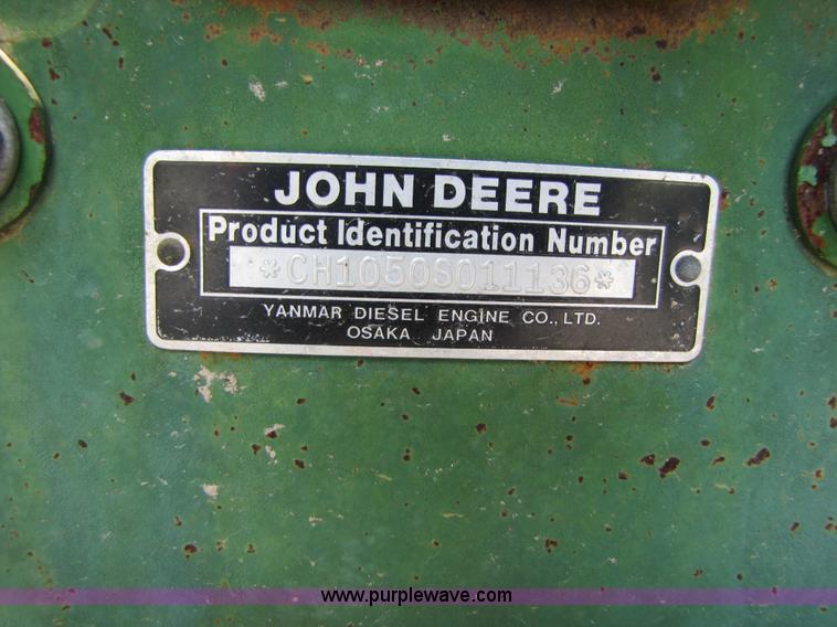 image for item 3449 1984 John Deere 1050 tractor