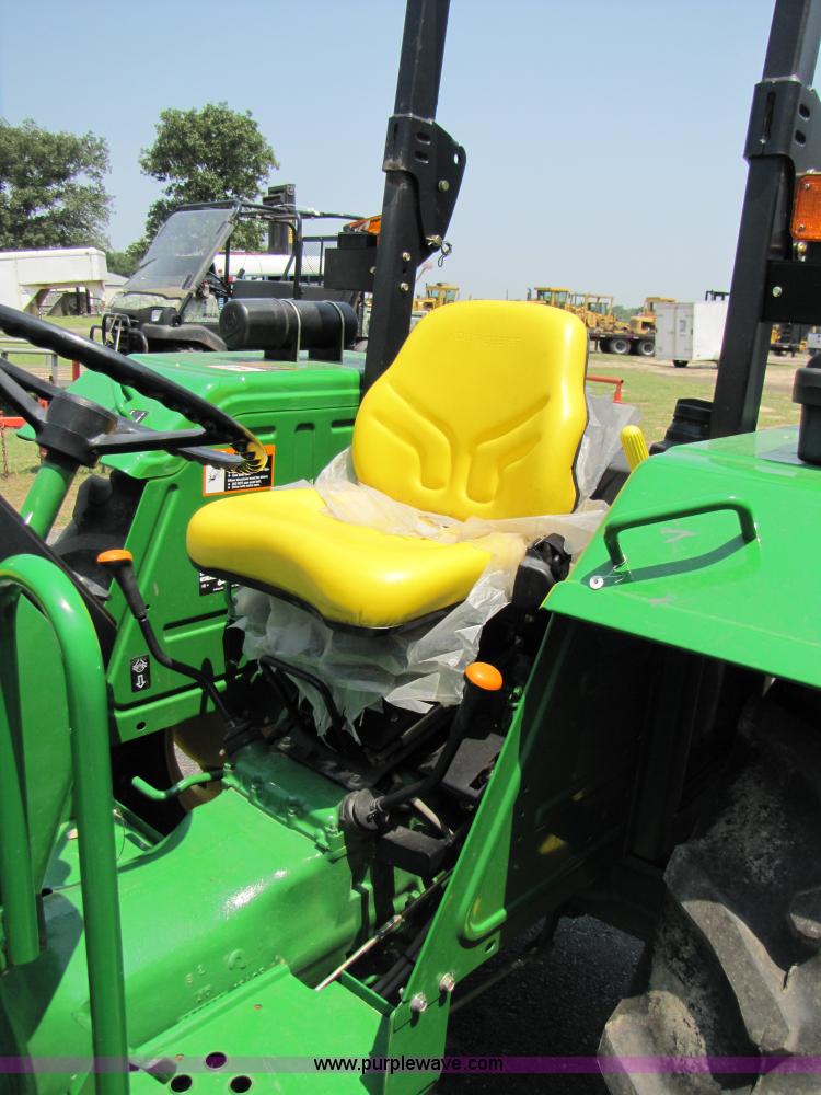 image for item 3450 2010 John Deere 5045D tractor