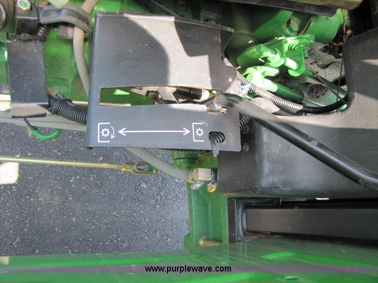 image for item 3450 2010 John Deere 5045D tractor