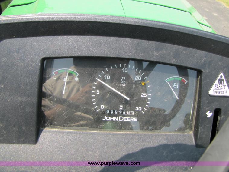 image for item 3450 2010 John Deere 5045D tractor