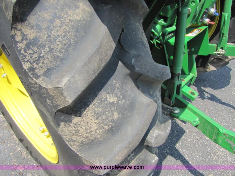 image for item 3450 2010 John Deere 5045D tractor