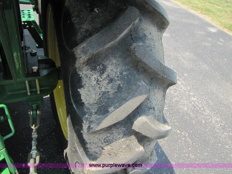 image for item 3450 2010 John Deere 5045D tractor