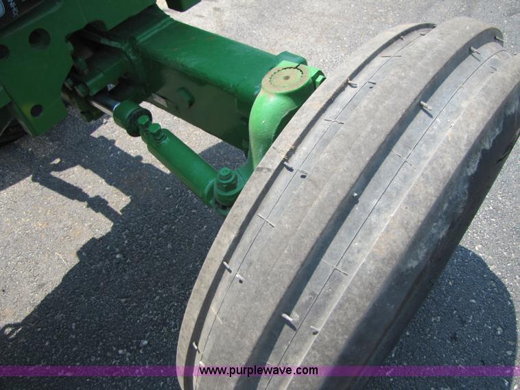 image for item 3450 2010 John Deere 5045D tractor
