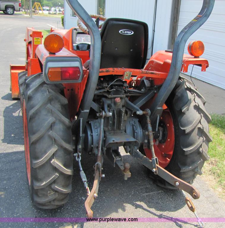 image for item 3451 Kubota L3400 MFWD tractor