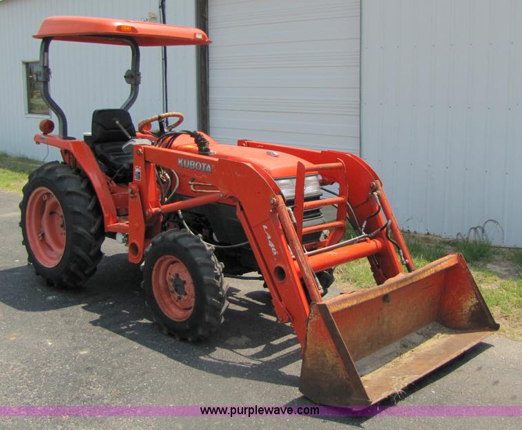 image for item 3451 Kubota L3400 MFWD tractor