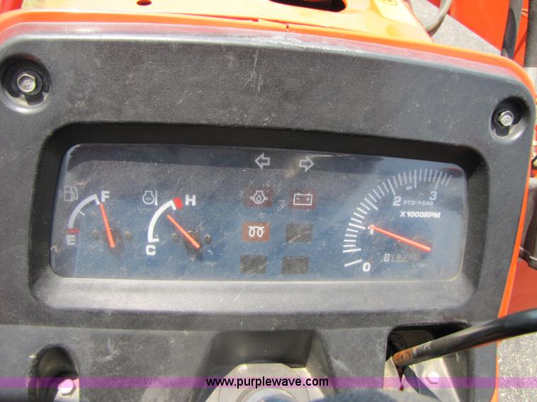 image for item 3451 Kubota L3400 MFWD tractor