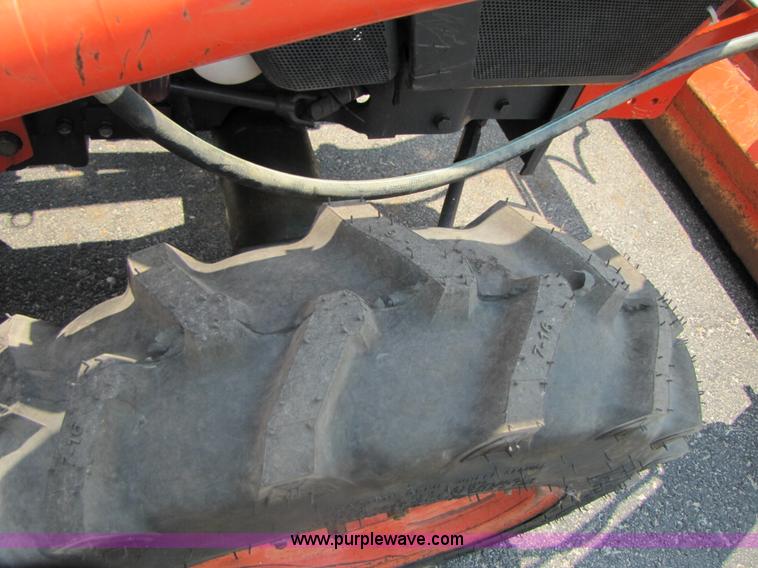 image for item 3451 Kubota L3400 MFWD tractor