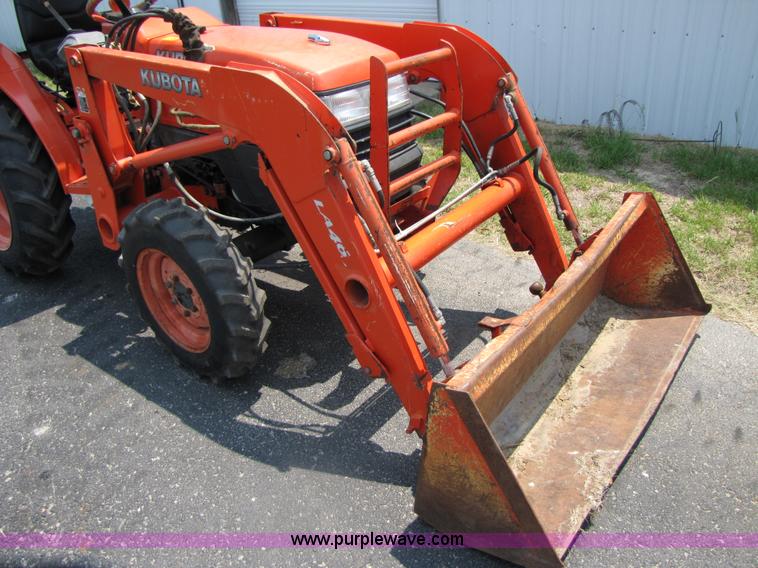 image for item 3451 Kubota L3400 MFWD tractor