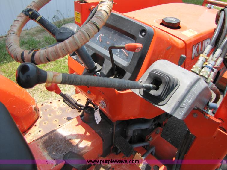 image for item 3451 Kubota L3400 MFWD tractor