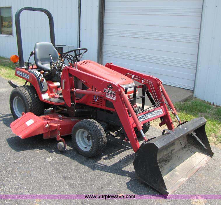 image for item 3452 Massey-Ferguson GC2300 MFWD tractor