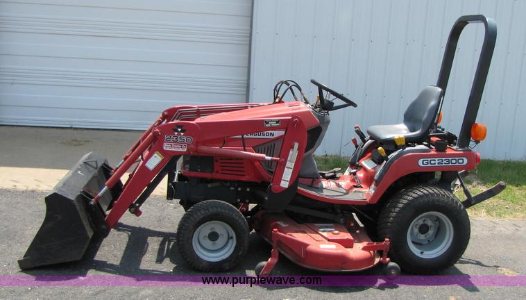 image for item 3452 Massey-Ferguson GC2300 MFWD tractor
