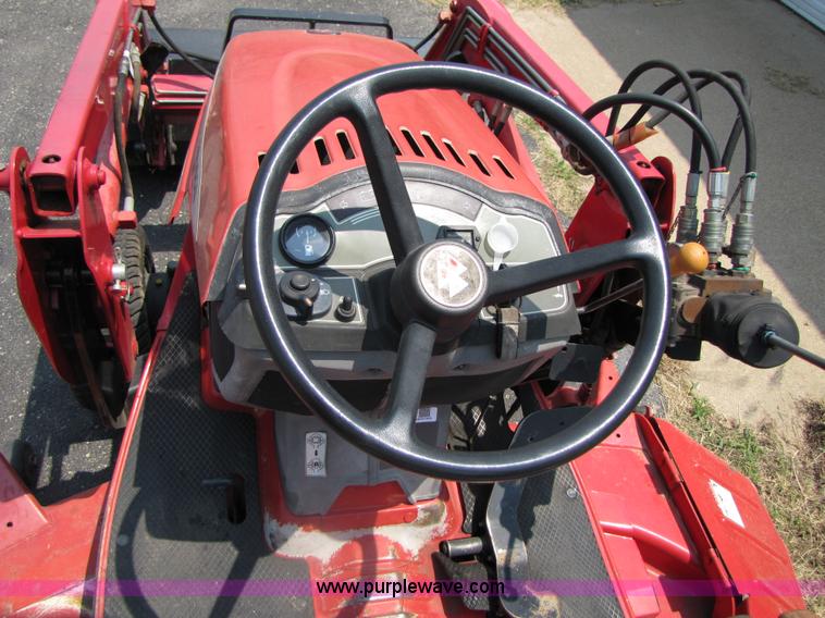 image for item 3452 Massey-Ferguson GC2300 MFWD tractor