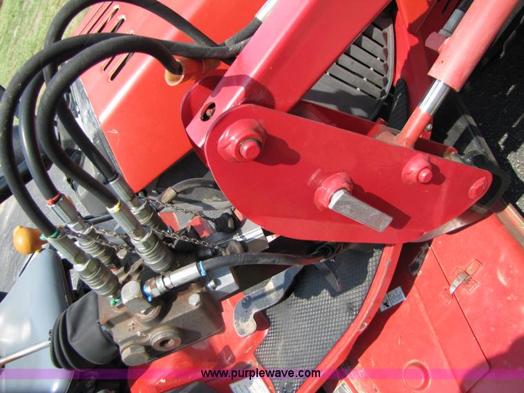 image for item 3452 Massey-Ferguson GC2300 MFWD tractor