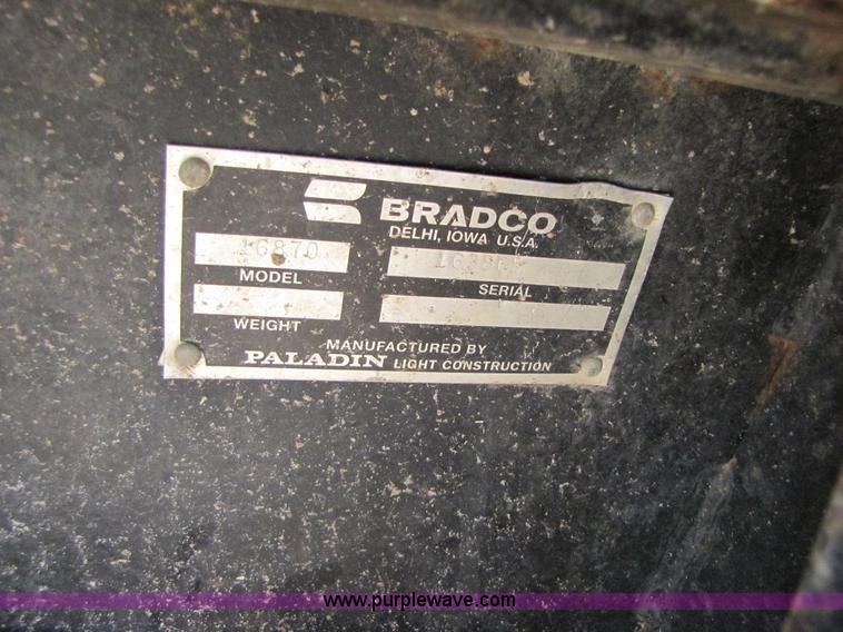 image for item 3453 2007 New Holland C190 skid steer