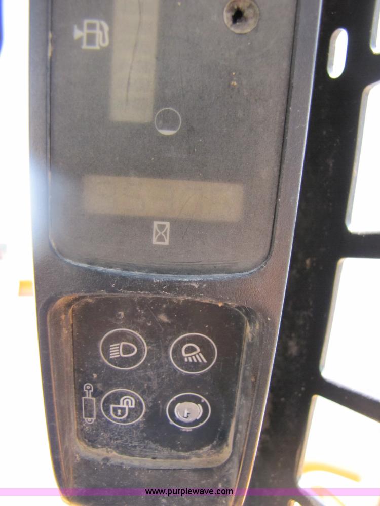 image for item 3454 2006 Case 465 skid steer