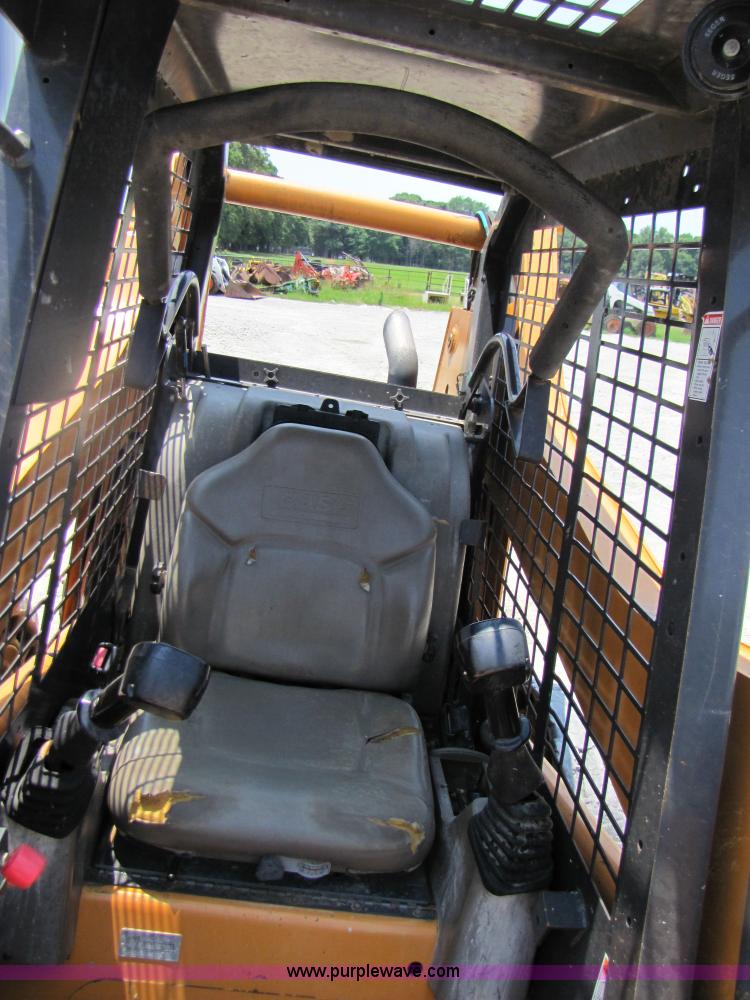image for item 3454 2006 Case 465 skid steer