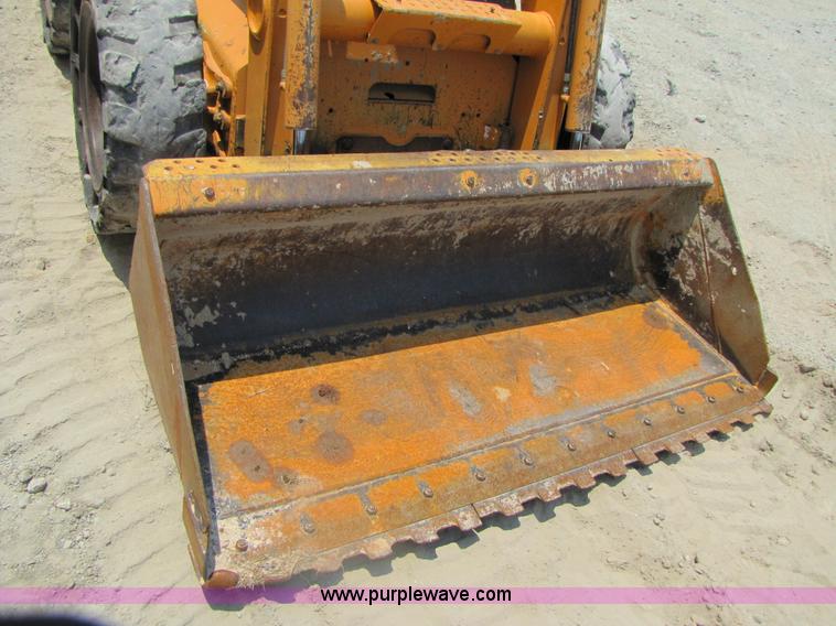 image for item 3454 2006 Case 465 skid steer