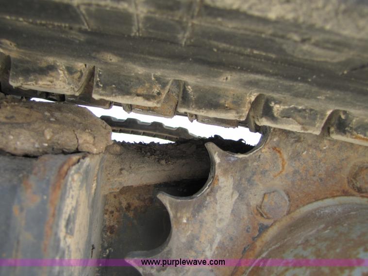 image for item 3456 2000 Bobcat 331 compact excavator