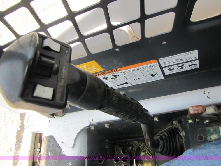 image for item 3457 2002 Bobcat 863 skid steer